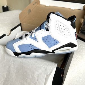 Air Jordan UNC Retro 6 University Blue